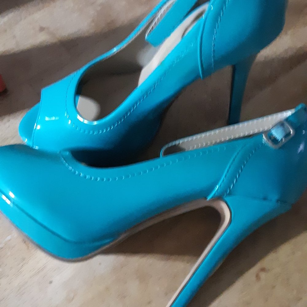 High heels  Size8  Mint color